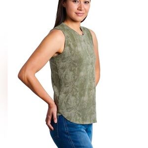 Kuhl Konstance UPF 50+Sun Protection Tank Sage Printed Green, size small, EUC